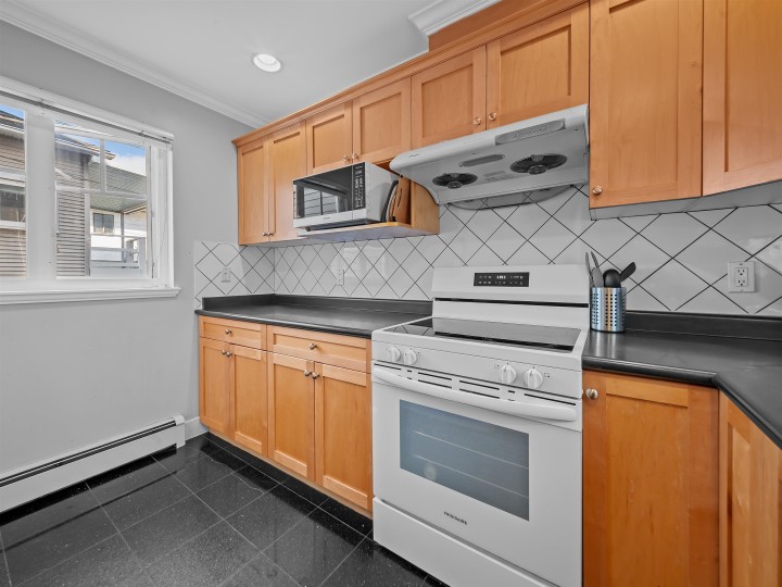 Photo 15 at 533 E 8th Avenue, Mount Pleasant VE, Vancouver East