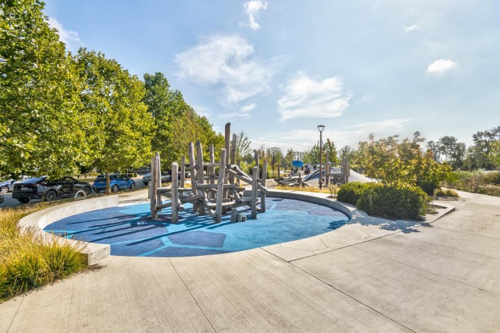 Photo 23 at 409 - 3188 Riverwalk Avenue, South Marine, Vancouver East