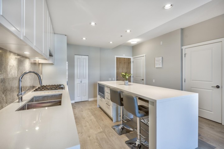 Photo 3 at 409 - 3188 Riverwalk Avenue, South Marine, Vancouver East