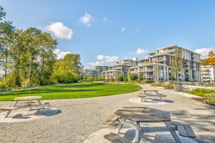 Photo 28 at 409 - 3188 Riverwalk Avenue, South Marine, Vancouver East