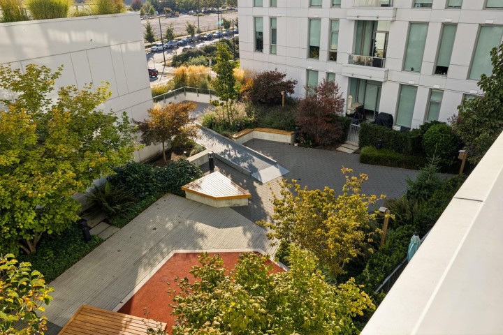 Photo 11 at 407 - 3438 Sawmill Crescent, South Marine, Vancouver East