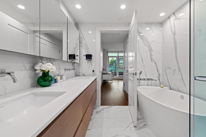 Photo 16 at 403 - 3639 W 16th Avenue, Point Grey, Vancouver West