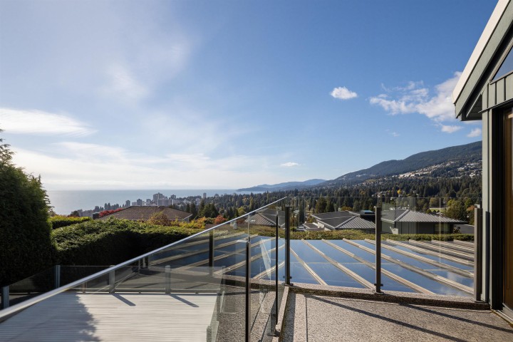 Photo 22 at 975 Aubeneau Crescent, Sentinel Hill, West Vancouver