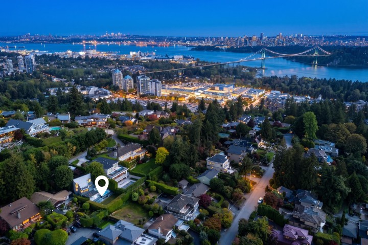 Photo 34 at 975 Aubeneau Crescent, Sentinel Hill, West Vancouver