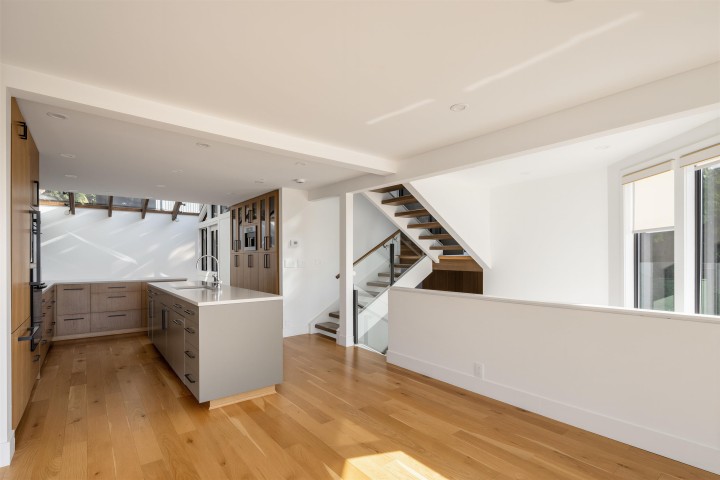 Photo 8 at 975 Aubeneau Crescent, Sentinel Hill, West Vancouver