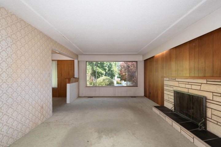 Photo 6 at 5363 Dumfries Street, Knight, Vancouver East