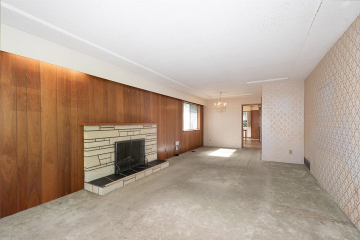 Photo 3 at 5363 Dumfries Street, Knight, Vancouver East
