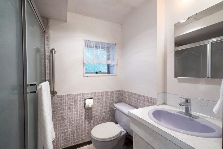 Photo 24 at 5363 Dumfries Street, Knight, Vancouver East
