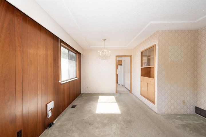 Photo 4 at 5363 Dumfries Street, Knight, Vancouver East