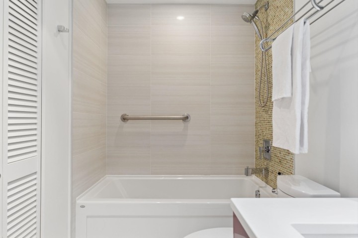 Photo 19 at 602 - 1777 W 7th Avenue, Fairview VW, Vancouver West