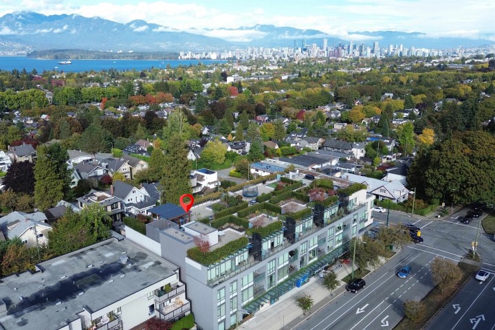 Photo 2 at 401 - 3639 W 16th Avenue, Point Grey, Vancouver West