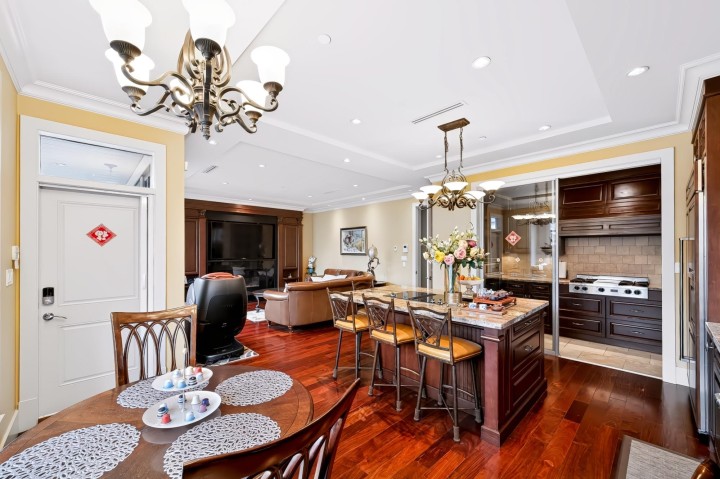 Photo 7 at 2851 W 38th Avenue, Kerrisdale, Vancouver West
