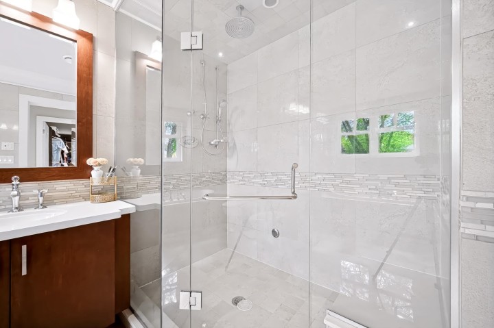 Photo 14 at 2851 W 38th Avenue, Kerrisdale, Vancouver West