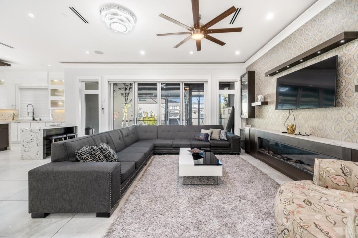 Photo 9 at 3419 E 48th Avenue, Killarney VE, Vancouver East