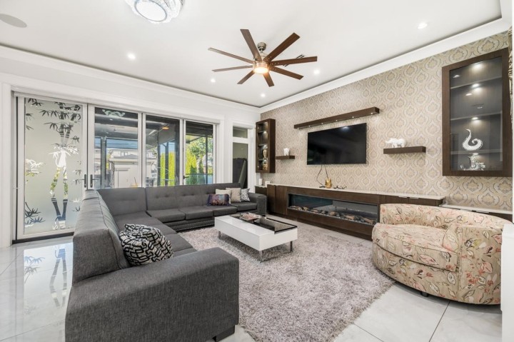 Photo 10 at 3419 E 48th Avenue, Killarney VE, Vancouver East