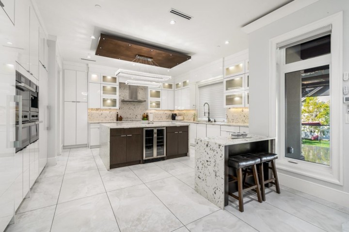 Photo 11 at 3419 E 48th Avenue, Killarney VE, Vancouver East