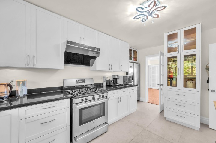 Photo 16 at 1165 Mathers Avenue, Ambleside, West Vancouver