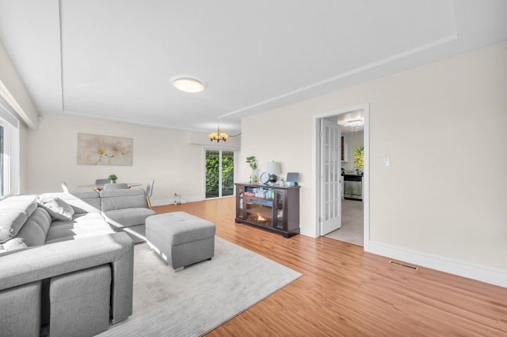 Photo 7 at 1165 Mathers Avenue, Ambleside, West Vancouver
