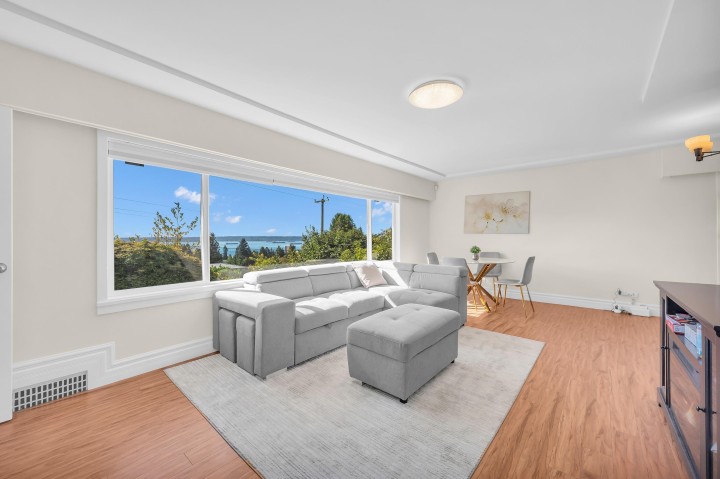Photo 5 at 1165 Mathers Avenue, Ambleside, West Vancouver