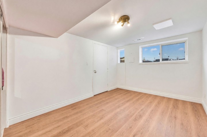 Photo 33 at 1165 Mathers Avenue, Ambleside, West Vancouver