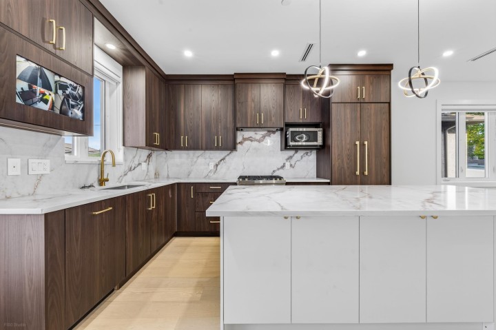 Photo 10 at 2 - 7361 Fraser Street, South Vancouver, Vancouver East
