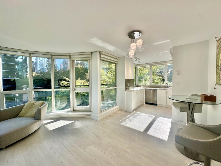 Photo 1 at 206 - 588 Broughton Street, Coal Harbour, Vancouver West