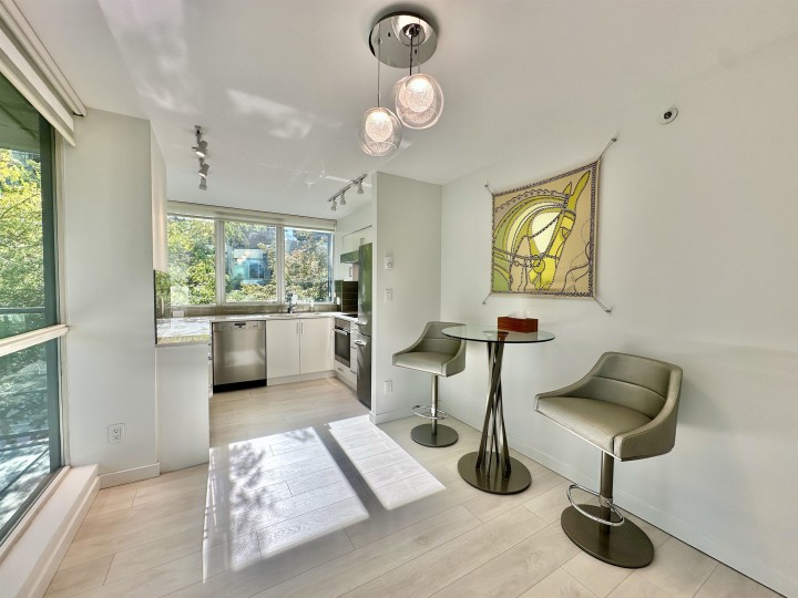 Photo 10 at 206 - 588 Broughton Street, Coal Harbour, Vancouver West