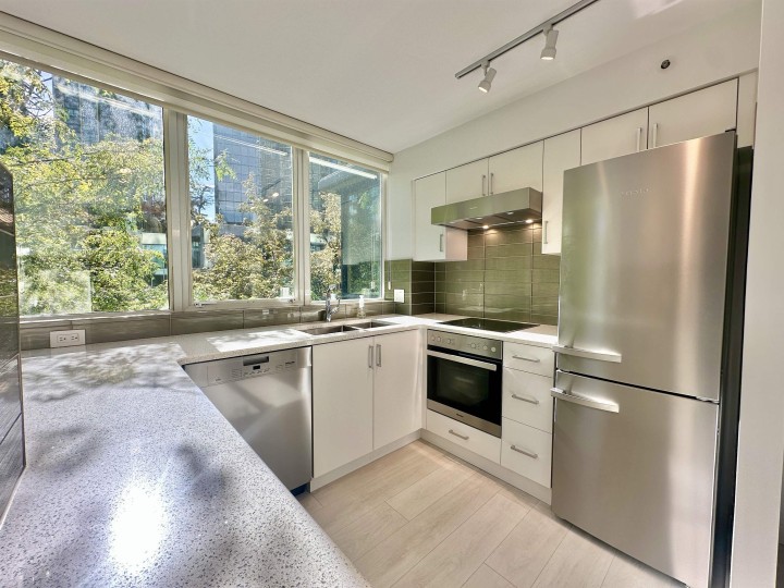 Photo 8 at 206 - 588 Broughton Street, Coal Harbour, Vancouver West
