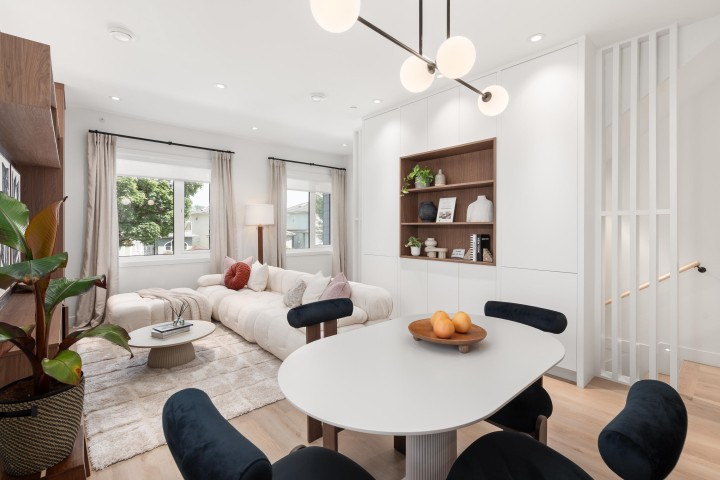 Photo 3 at 4 - 2240 E 40th Avenue, Victoria VE, Vancouver East