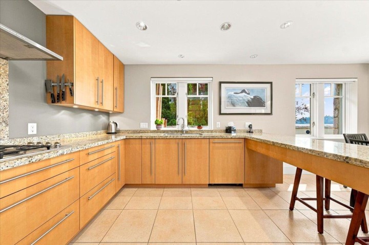Photo 13 at 1952 Bellevue Avenue, Ambleside, West Vancouver
