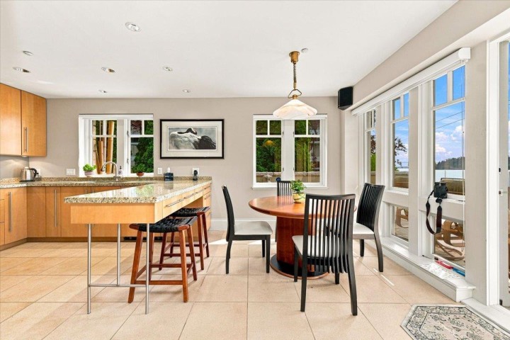Photo 9 at 1952 Bellevue Avenue, Ambleside, West Vancouver