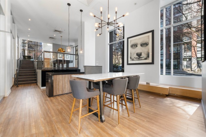 Photo 17 at 802 - 1010 Richards Street, Yaletown, Vancouver West