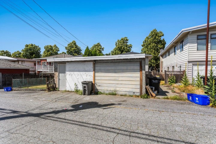 Photo 28 at 3186 E 28th Avenue, Renfrew Heights, Vancouver East