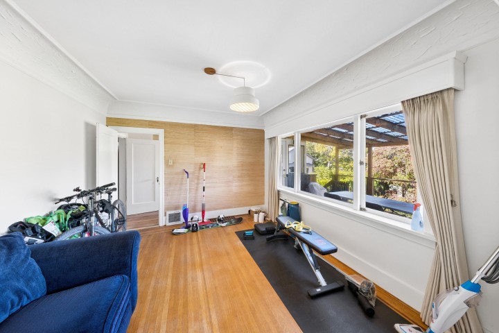 Photo 8 at 3993 W 10th Avenue, Point Grey, Vancouver West