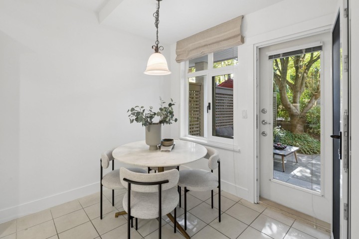 Photo 12 at 106 - 3088 W 41st Avenue, Kerrisdale, Vancouver West