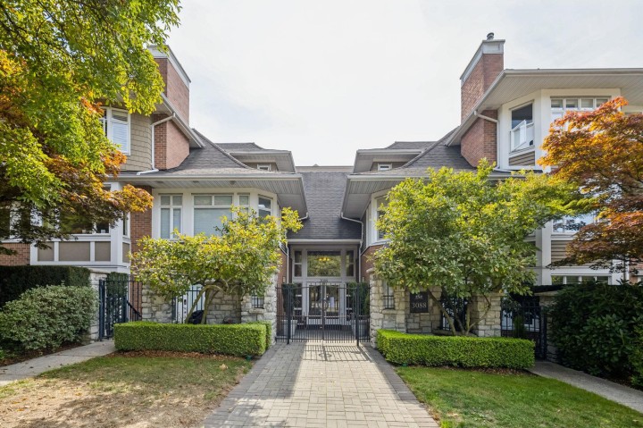 Photo 1 at 106 - 3088 W 41st Avenue, Kerrisdale, Vancouver West
