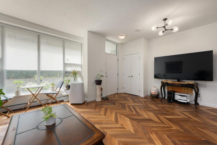 Photo 1 at 253 - 108 W 1st Avenue, False Creek, Vancouver West