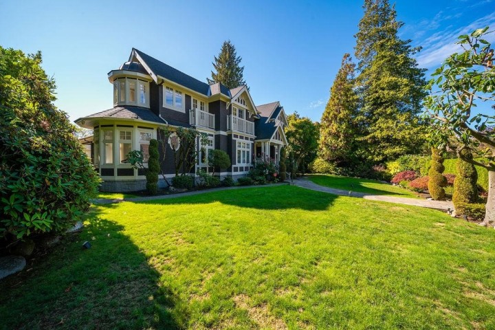 Photo 2 at 1568 W 32nd Avenue, Shaughnessy, Vancouver West