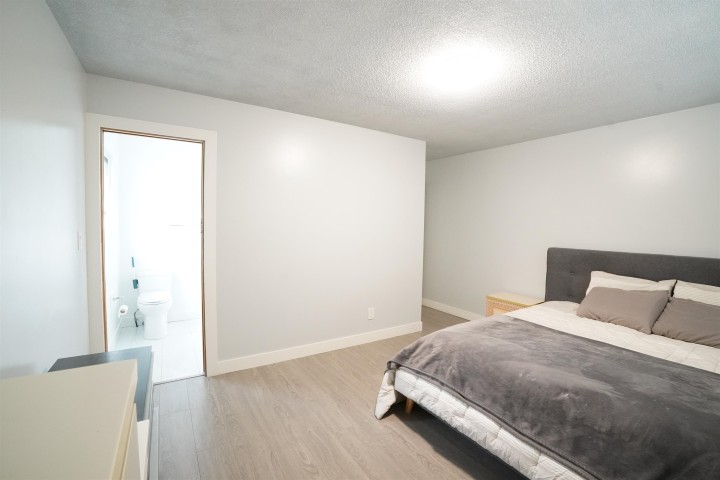 Photo 13 at 6819 Knight Street, South Vancouver, Vancouver East