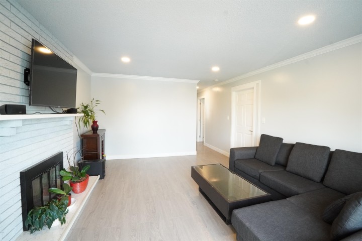 Photo 20 at 6819 Knight Street, South Vancouver, Vancouver East