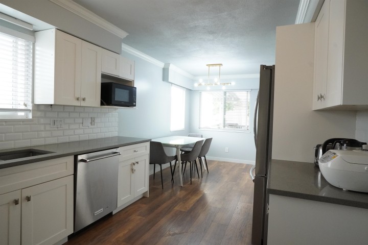 Photo 11 at 6819 Knight Street, South Vancouver, Vancouver East
