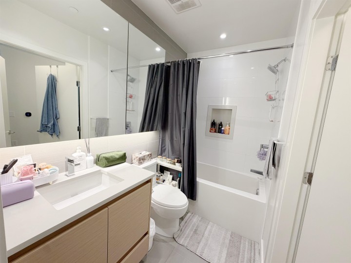 Photo 11 at 509 - 3538 Sawmill Crescent, South Marine, Vancouver East