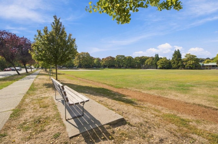 Photo 11 at 840 W 22nd Avenue, Cambie, Vancouver West