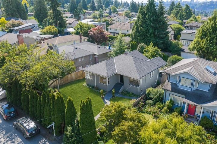 Photo 3 at 1258 Jefferson Avenue, Ambleside, West Vancouver