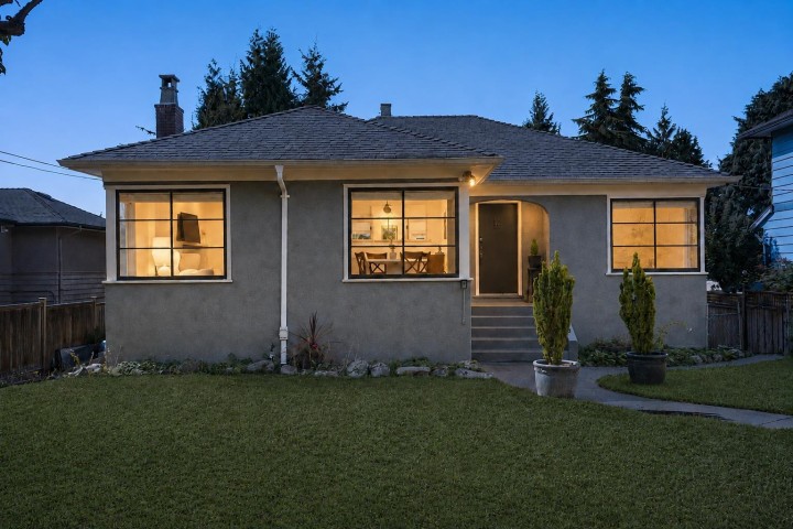 Photo 1 at 1258 Jefferson Avenue, Ambleside, West Vancouver