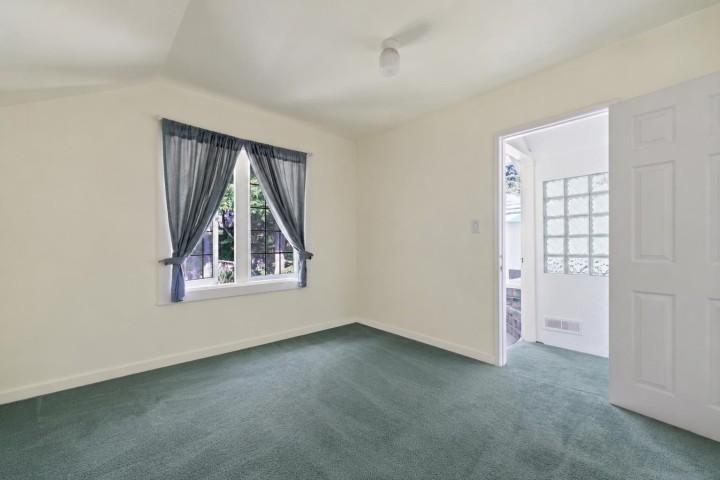 Photo 12 at 1376 11th Street, Sentinel Hill, West Vancouver