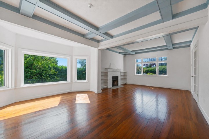 Photo 7 at 1376 11th Street, Sentinel Hill, West Vancouver