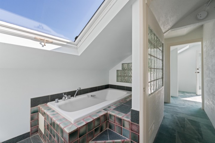 Photo 11 at 1376 11th Street, Sentinel Hill, West Vancouver