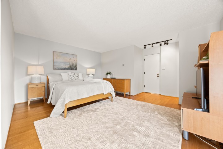 Photo 30 at 401 - 1930 Bellevue Avenue, Ambleside, West Vancouver