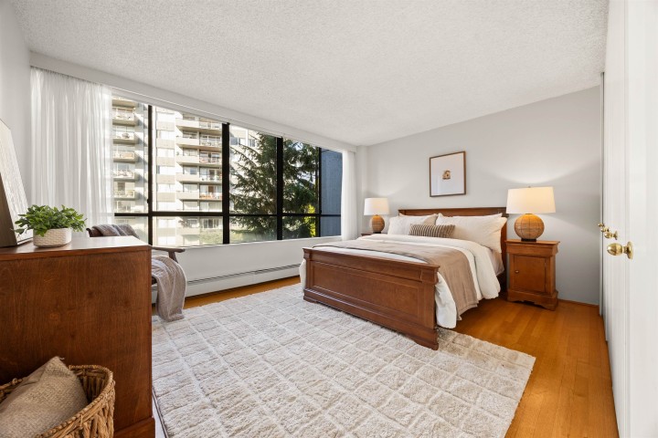 Photo 34 at 401 - 1930 Bellevue Avenue, Ambleside, West Vancouver